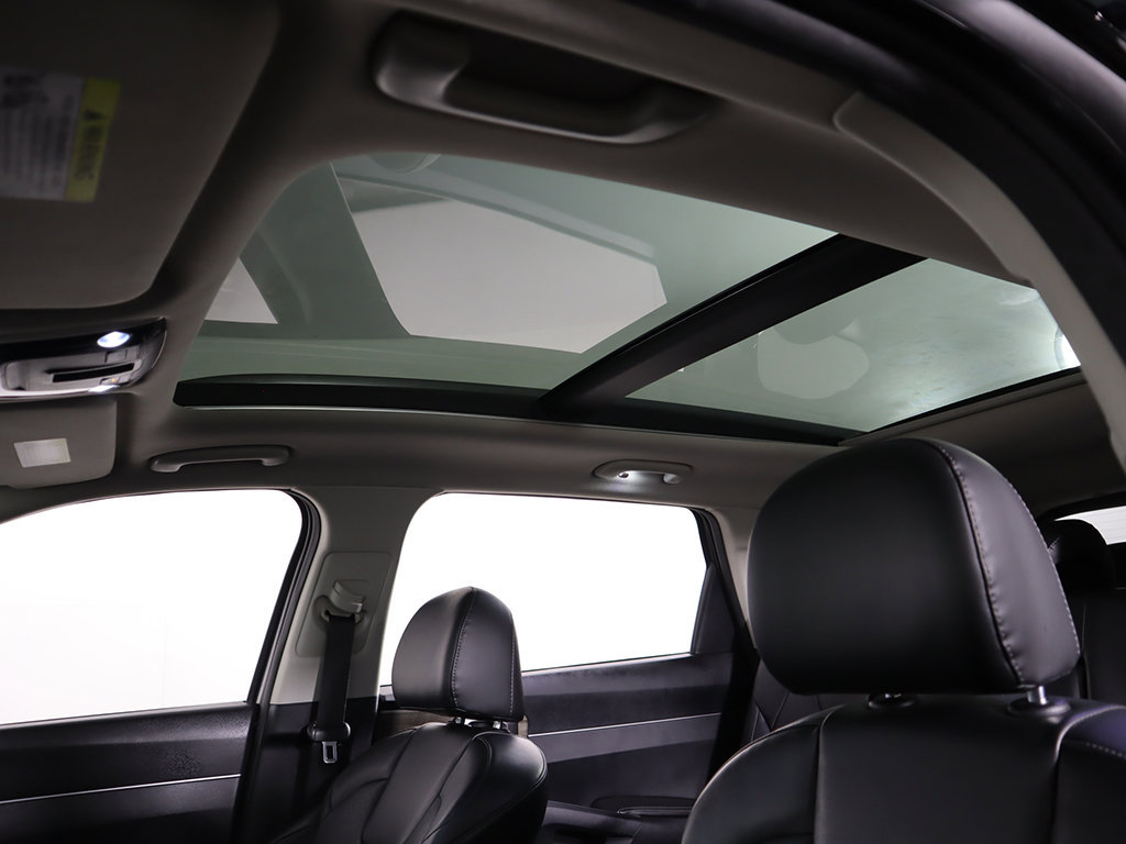 Used 2022 Kia Sorento S w/ Panoramic Sunroof Package AWD/4WD image 23
