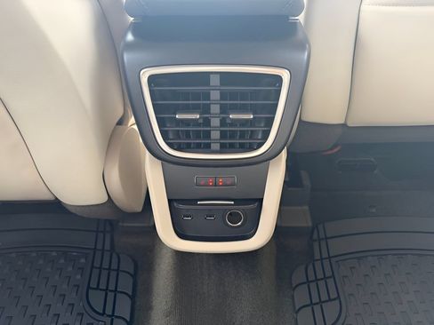 Used 2018 Lincoln MKX Reserve w/ Driver Assistance Package AWD/4WD image 25