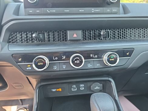 Used 2024 Honda CR-V EX image 19