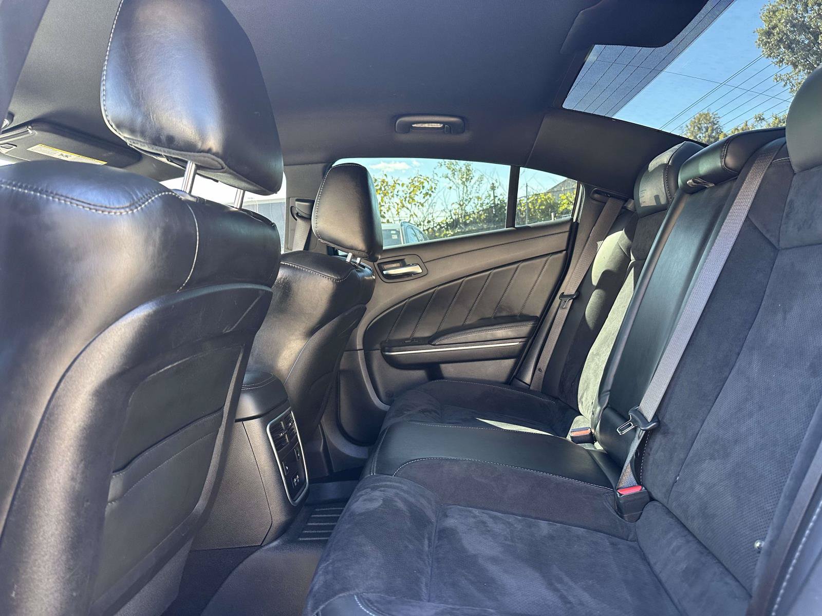 Used 2022 Dodge Charger Scat Pack RWD image 18
