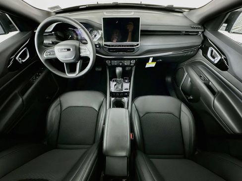 New 2026 Jeep Compass Latitude AWD/4WD image 9