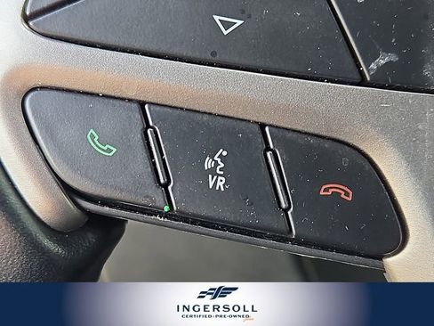 Used 2022 Jeep Grand Cherokee Laredo E image 11