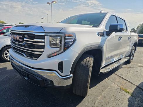Used 2024 GMC Sierra 1500 SLT w/ SLT Premium Plus Package AWD/4WD image 3