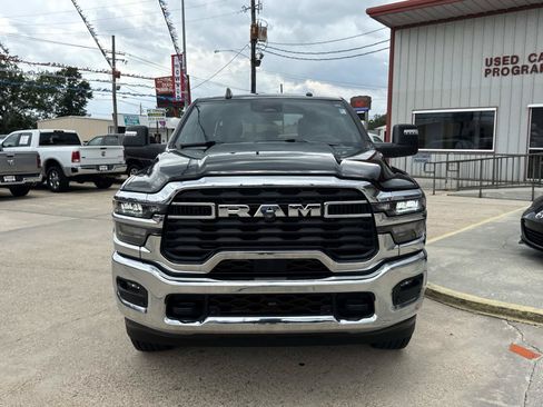 Used 2026 RAM 2500 Big Horn AWD/4WD image 2