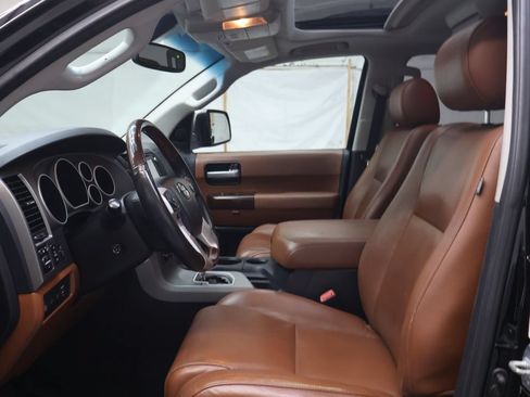 Used 2016 Toyota Sequoia Platinum AWD/4WD image 19