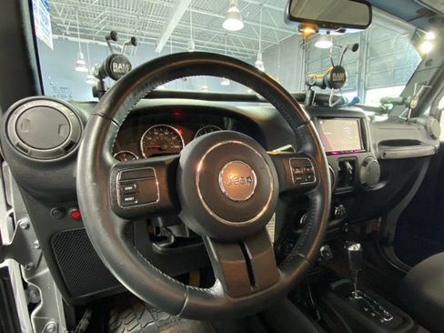 Used 2017 Jeep Wrangler Unlimited Sport w/ Quick Order Package 24S AWD/4WD image 19
