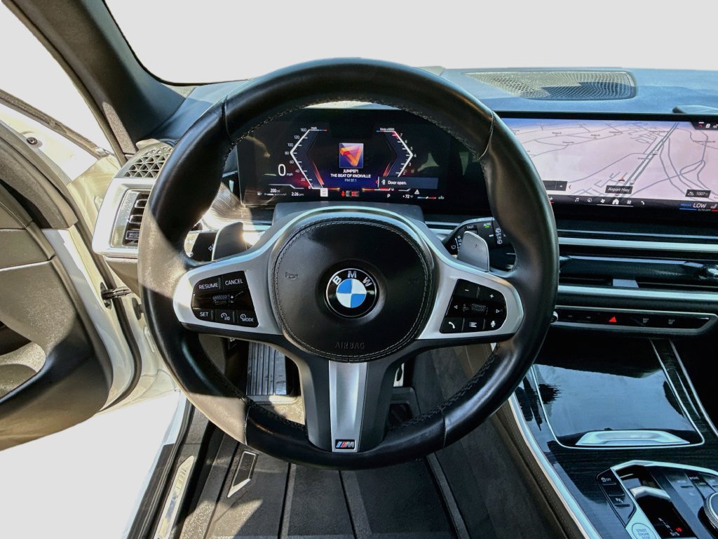 Used 2025 BMW X5 sDrive40i w/ M Sport Package RWD image 11