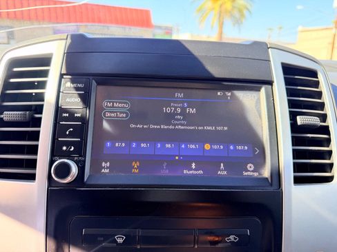 Used 2019 Nissan Frontier SV AWD/4WD image 11