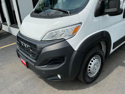 Used 2024 RAM ProMaster 2500 w/ Convenience Group FWD image 28