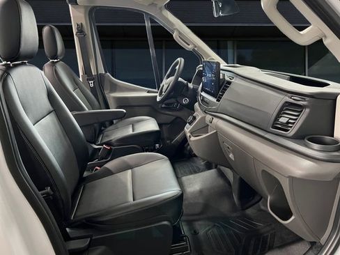Used 2023 Ford E-Transit 148 High Roof Extended image 15