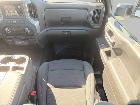 Used 2025 Chevrolet Silverado 3500 W/T image 12