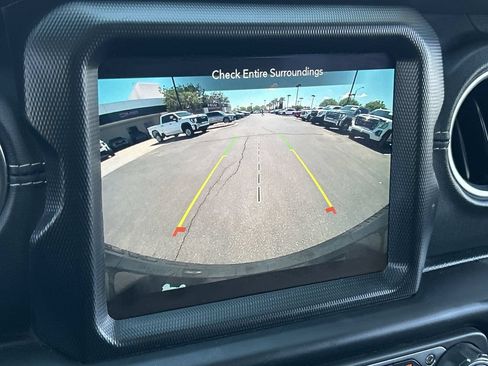 Used 2021 Jeep Wrangler Unlimited Sahara w/ Safety Group AWD/4WD image 15