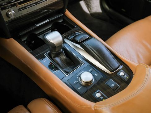 Used 2013 Lexus LS 460 w/ Comfort Pkg image 9