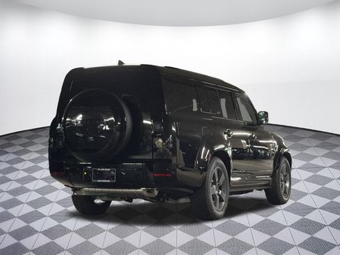 New 2026 Land Rover Defender 130 X-Dynamic SE AWD/4WD image 8
