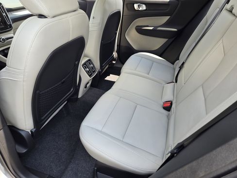 New 2026 Volvo XC40 B5 Plus w/ Protection Package Premier image 31