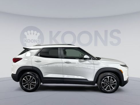 Used 2024 Chevrolet TrailBlazer LT image 8