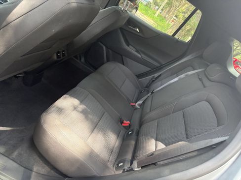 Used 2025 Chevrolet Equinox LT FWD image 34