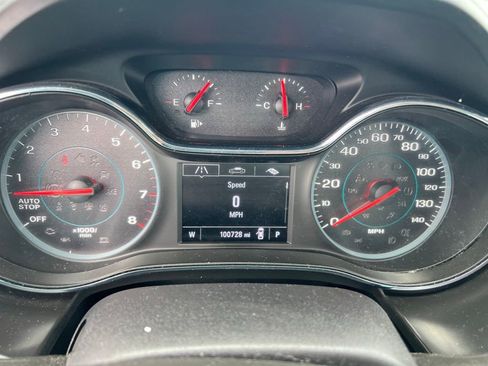 Used 2019 Chevrolet Cruze Premier FWD image 38