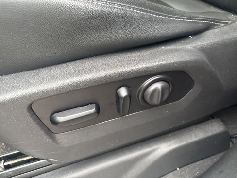 Used 2020 GMC Sierra 1500 SLT w/ SLT Premium Plus Package image 13