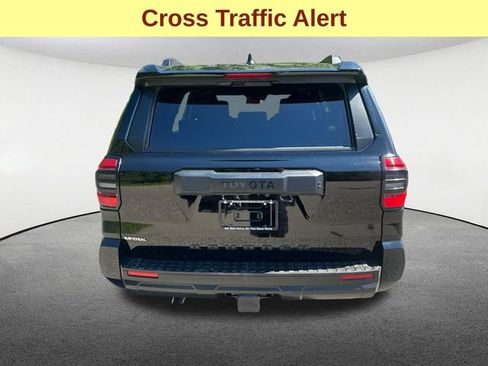 Certified 2025 Toyota 4Runner SR5 AWD/4WD image 10