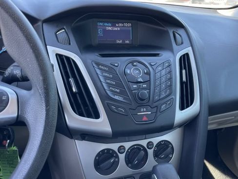 Used 2014 Ford Focus SE FWD image 13