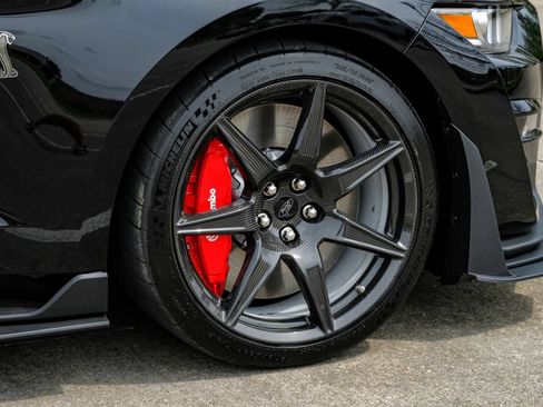 Used 2020 Ford Mustang Shelby GT500 w/ Carbon Fiber Track Pack RWD image 57