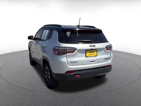 Used 2025 Jeep Compass Trailhawk AWD/4WD image 13