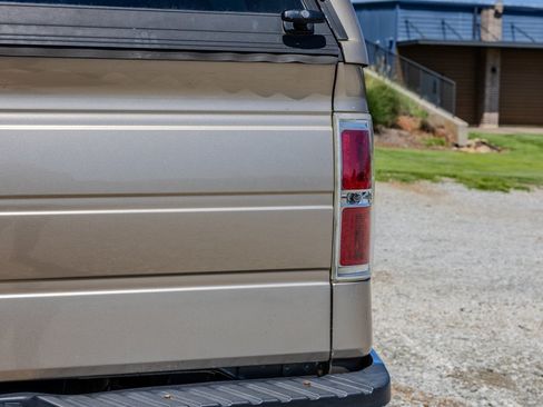 Used 2013 Ford F150 XLT w/ XLT Chrome Pkg RWD image 12