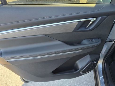 New 2026 Buick Enclave Preferred image 12