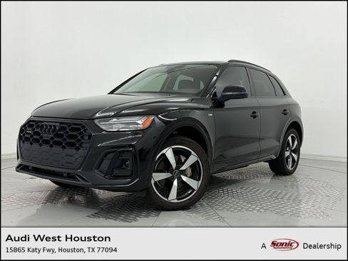 Used 2023 Audi Q5 2.0T Premium Plus w/ Premium Plus Package AWD/4WD image 1