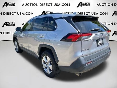 Used 2021 Toyota RAV4 XLE w/ Convenience Package image 21