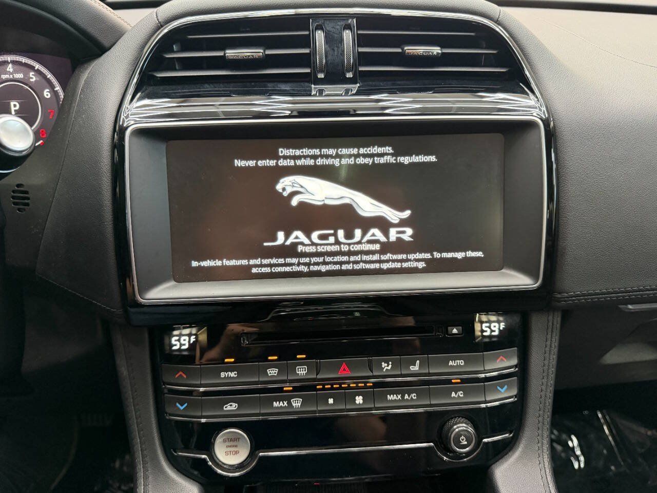 Used 2019 Jaguar F-PACE Prestige AWD/4WD image 27
