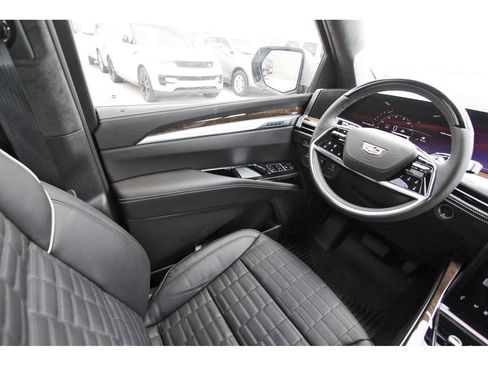 New 2026 Cadillac Escalade Platinum Sport w/ LPO, ONYX Package AWD/4WD image 8