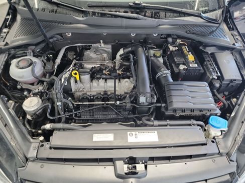 Used 2019 Volkswagen Golf S FWD image 24