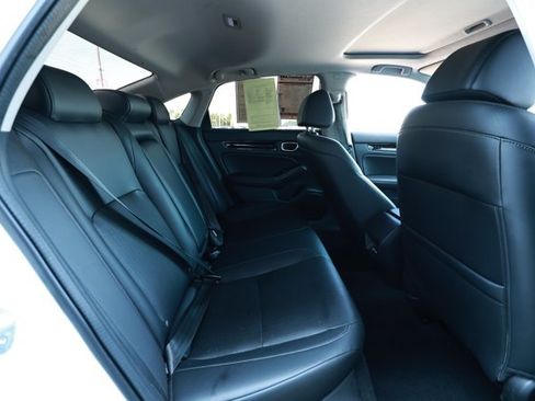 Used 2022 Honda Civic Touring image 29