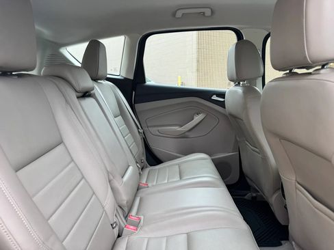 Used 2015 Ford C-MAX SEL w/ Interior Protection Package FWD image 33