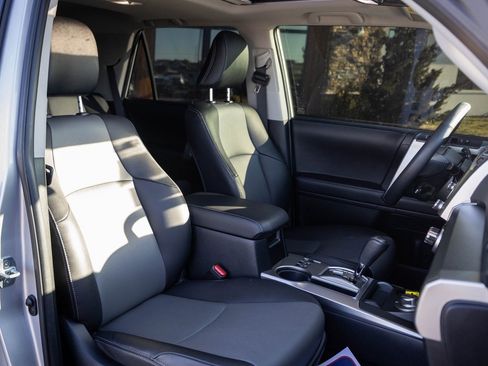 Used 2023 Toyota 4Runner SR5 Premium image 33