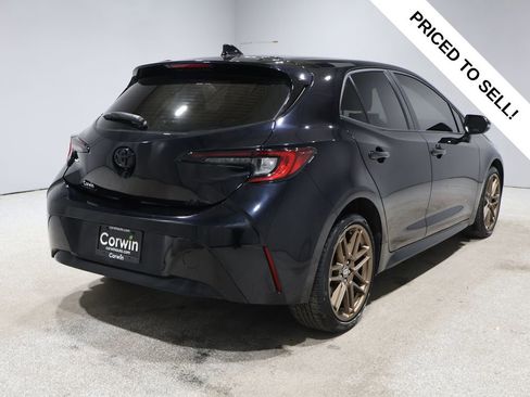 Used 2024 Toyota Corolla SE image 2