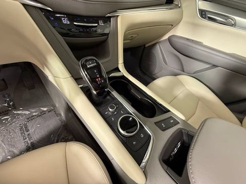 Used 2022 Cadillac XT5 Premium Luxury FWD image 27
