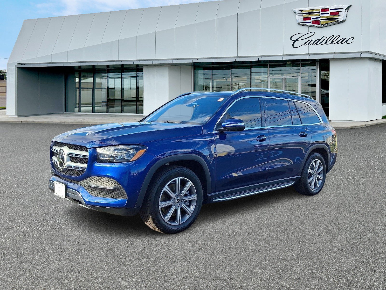 Used 2022 Mercedes-Benz GLS 450 4MATIC image 3