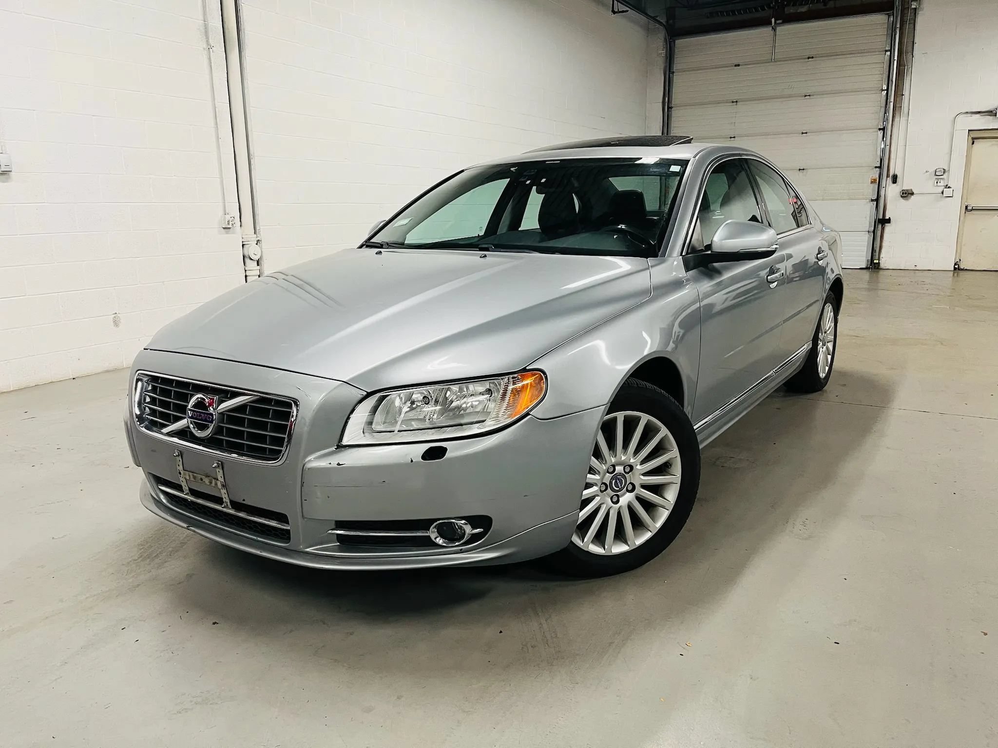 Used 2013 Volvo S80 3.2 FWD image 1