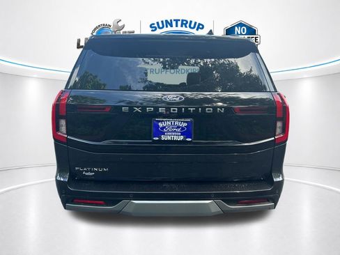 Used 2025 Ford Expedition Platinum AWD/4WD image 4