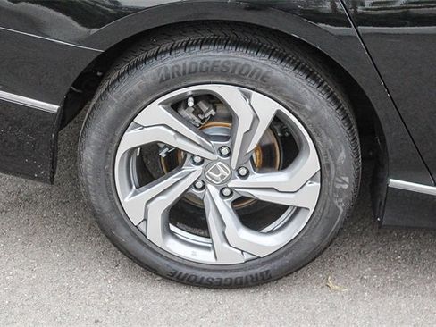 Used 2018 Honda Accord EX image 12