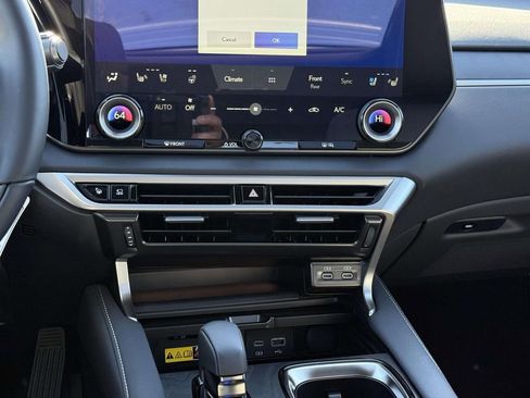 New 2025 Lexus RX 450h Luxury image 14