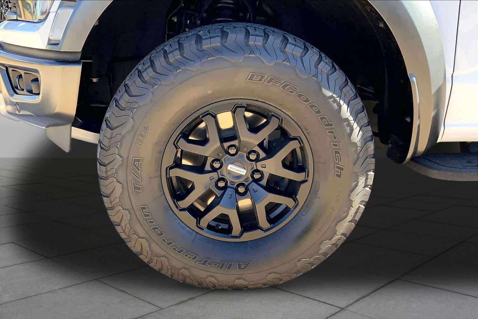 Used 2023 Ford F150 Raptor AWD/4WD image 19
