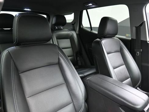 Used 2022 GMC Terrain SLT w/ Infotainment Package II image 27