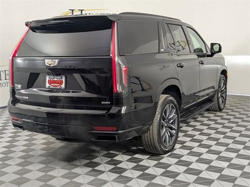 Used 2024 Cadillac Escalade Sport image 7