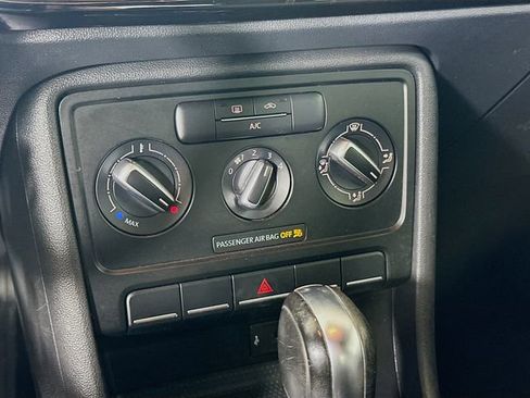 Used 2017 Volkswagen Beetle 1.8T S image 16