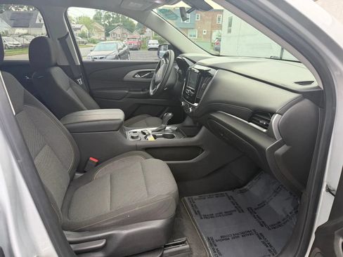 Used 2019 Chevrolet Traverse LS FWD image 10