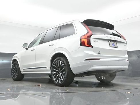 New 2026 Volvo XC90 B6 Plus w/ Protection Package Premier image 43